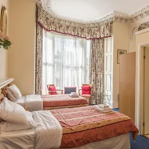 menzies-guest-house.edinburghhotelsuk.org/